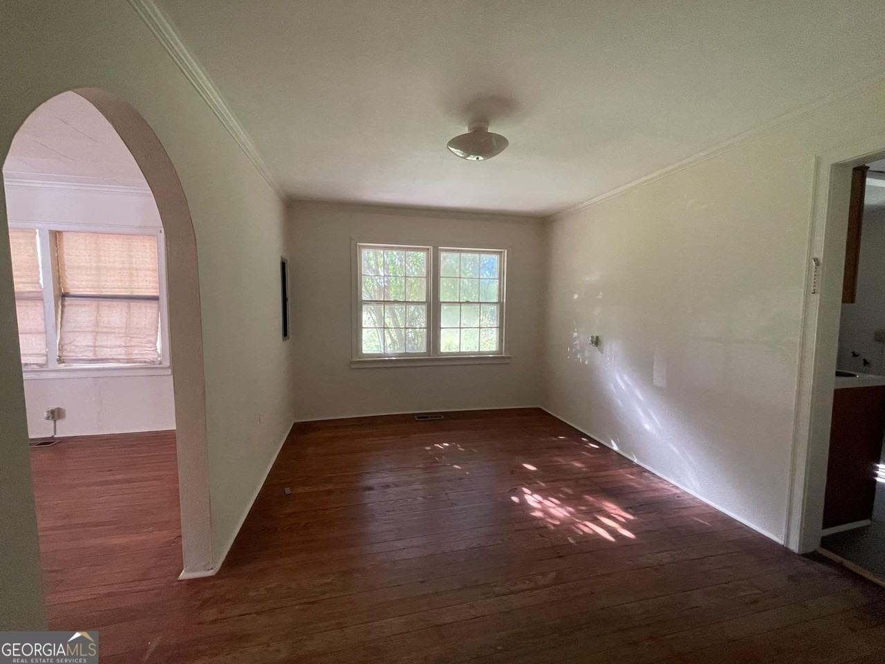 414 N Franklin St - Photo 3 of 6