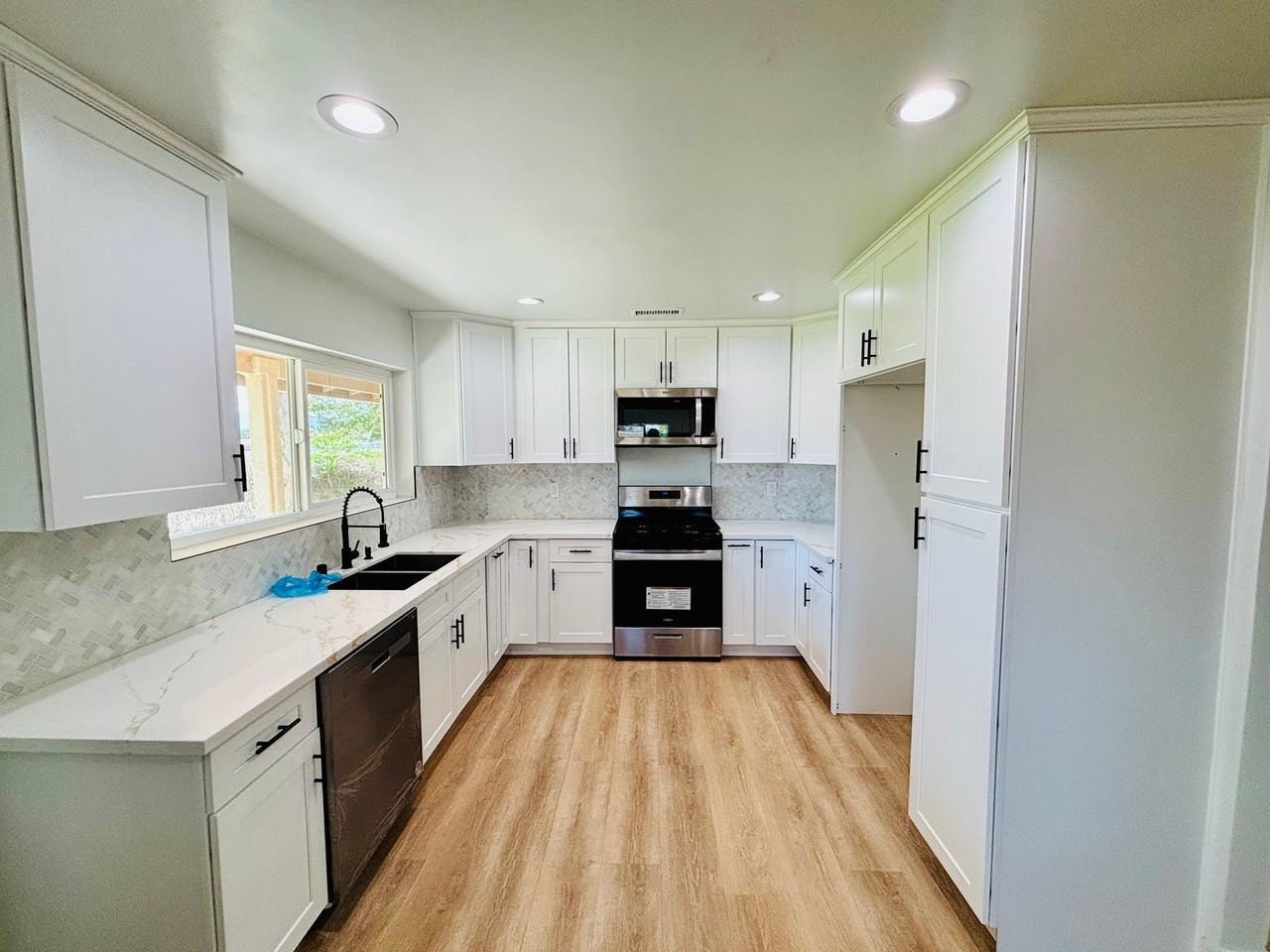 41725 22nd St W - Photo 3 of 20