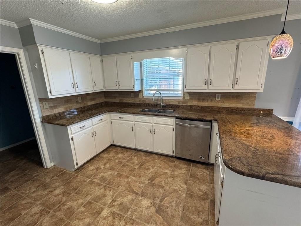 3267 Zephyr Dr - Photo 3 of 26