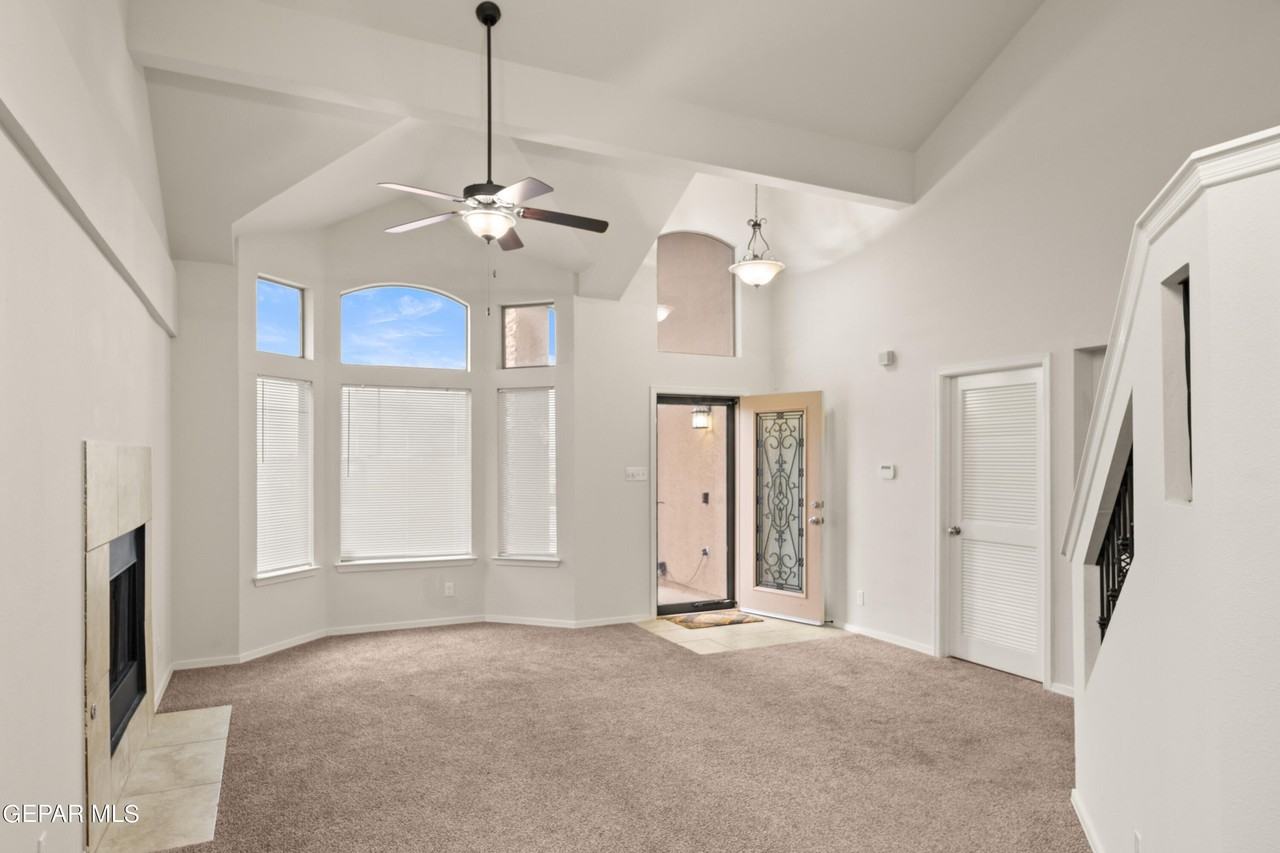 14432 Russell Borea Ave - Photo 5 of 24