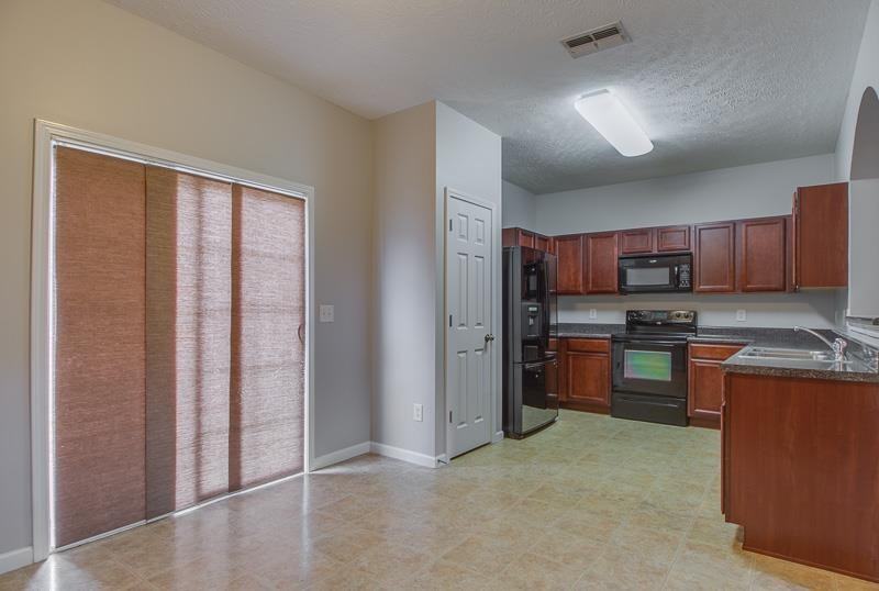 1058 Ashmore Dr #1 - Photo 5 of 26
