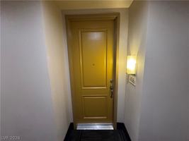 featured image of 35 E Agate Ave #406