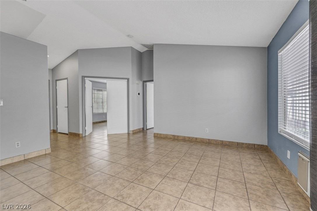 2826 Scotch Heather St - Photo 4 of 17