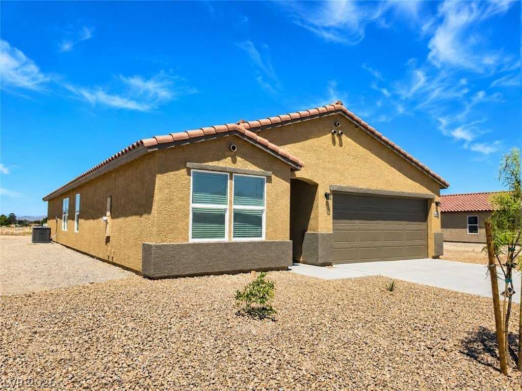 663 E Huyana Wind Dr - Photo 2 of 47