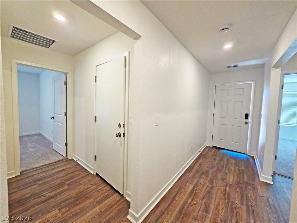 663 E Huyana Wind Dr - Photo 7 of 47