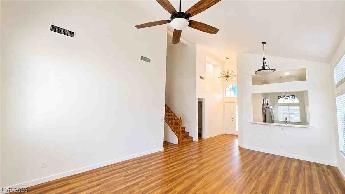 1916 Coyote Pass Way - Photo 4 of 22
