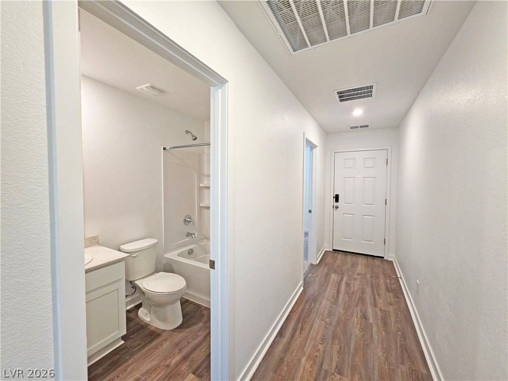 710 E Huyana Wind Dr - Photo 4 of 32