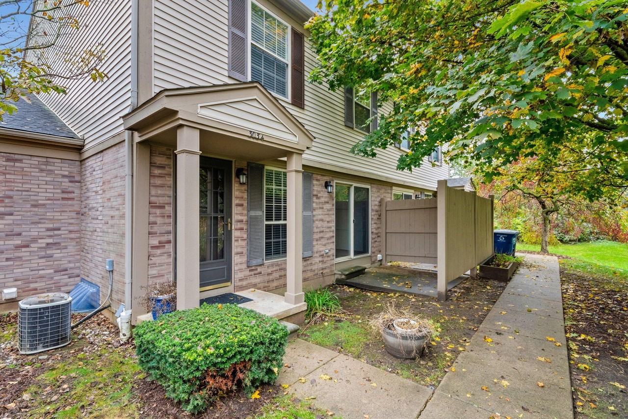 3034 Forest Creek Ct - Photo 2 of 30