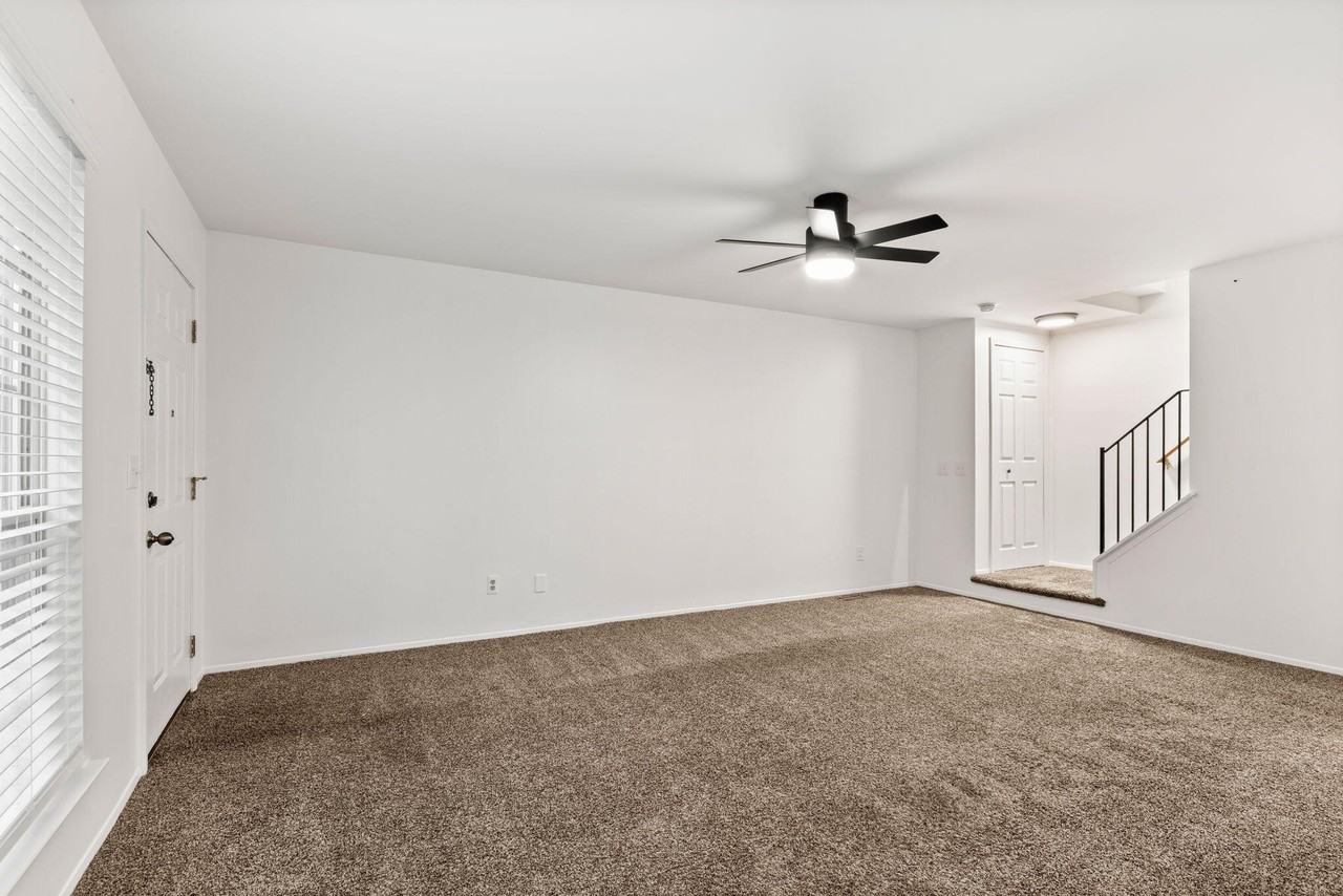 3034 Forest Creek Ct - Photo 5 of 30