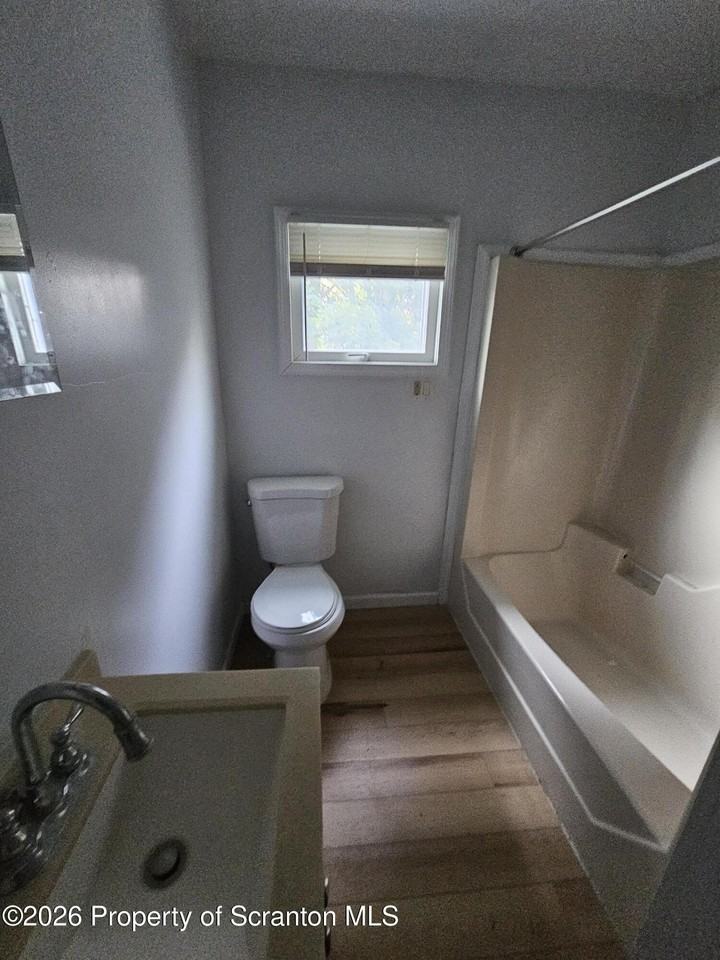 2231 Boulevard Ave - Photo 6 of 13
