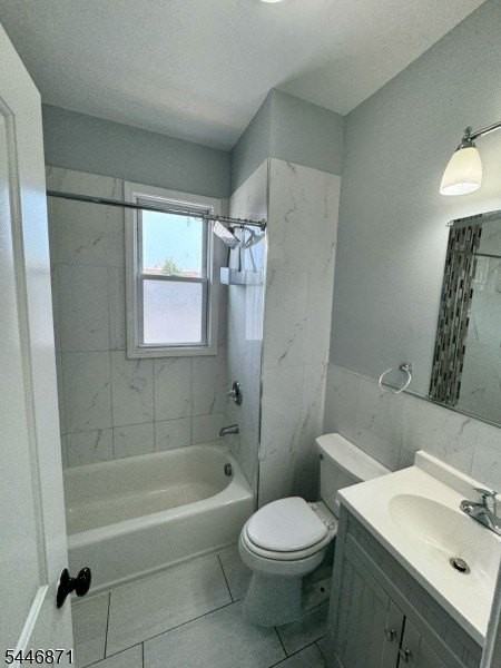 105 W 17th St #2F - Photo 5 of 6