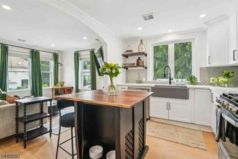 20 Mine Ave - Photo 7 of 15