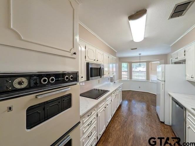 403 W Heritage Dr - Photo 3 of 8