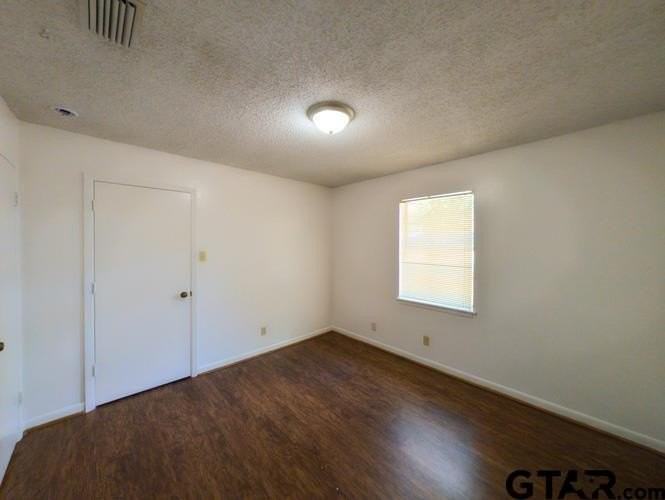 403 W Heritage Dr - Photo 4 of 8