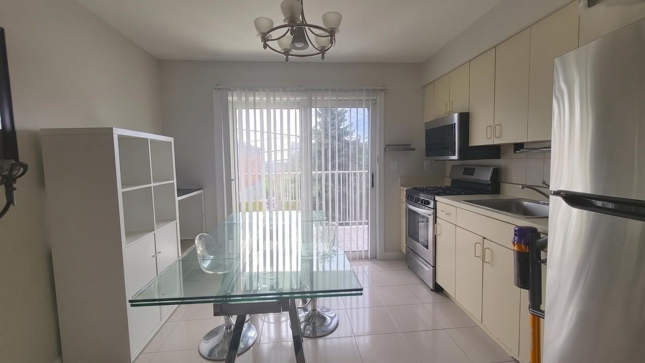 6409 Columbia Ave - Photo 3 of 17