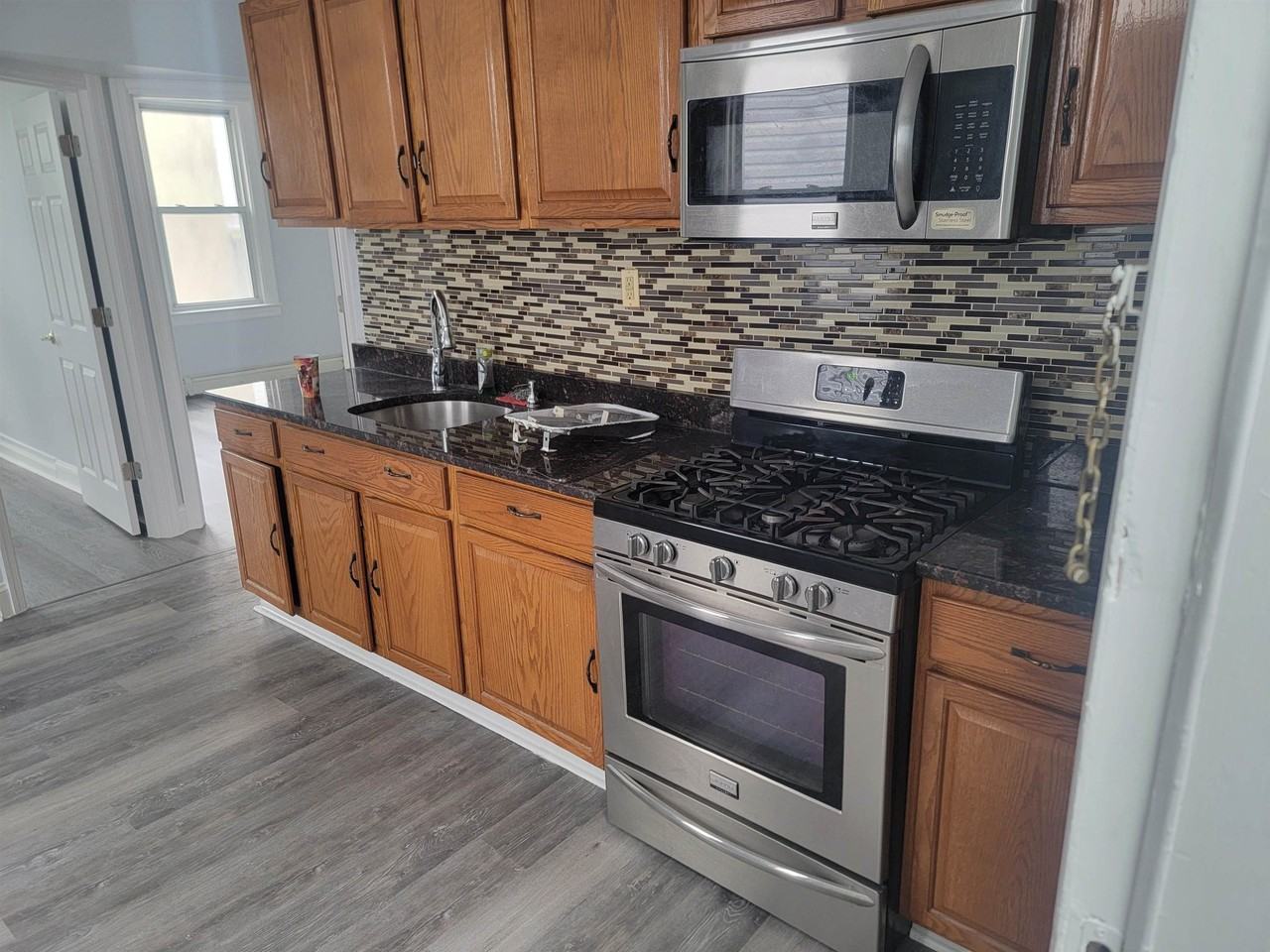 291 Cator Ave #3 - Photo 4 of 12