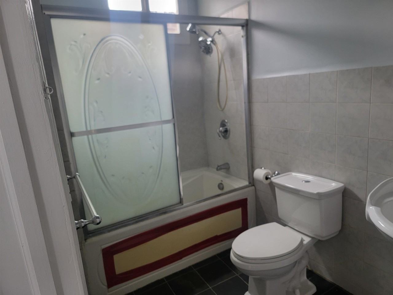 291 Cator Ave #3 - Photo 7 of 12
