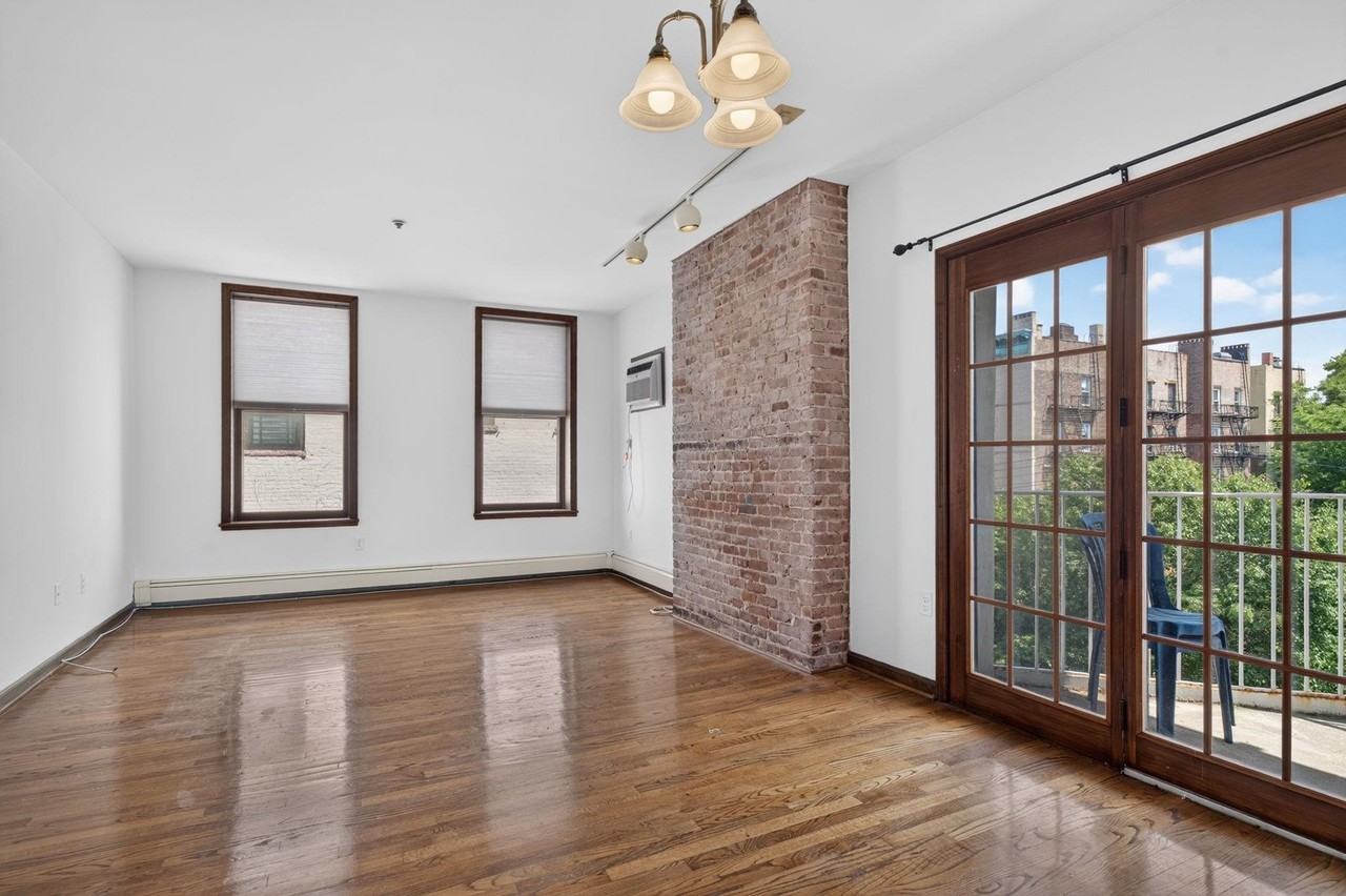 1103 Washington St #6-4thFL - Photo 4 of 18