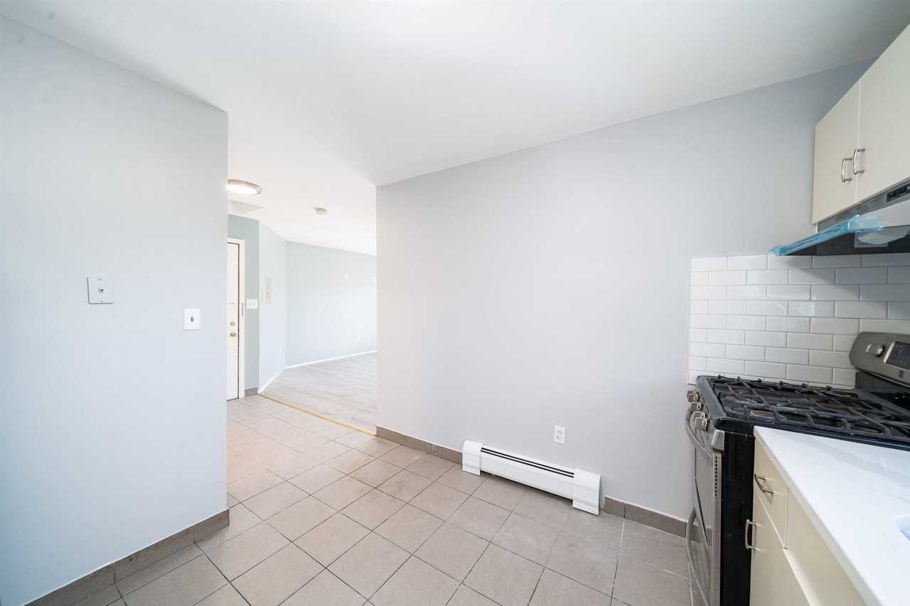 43 W 9th St #9 - Photo 2 of 13
