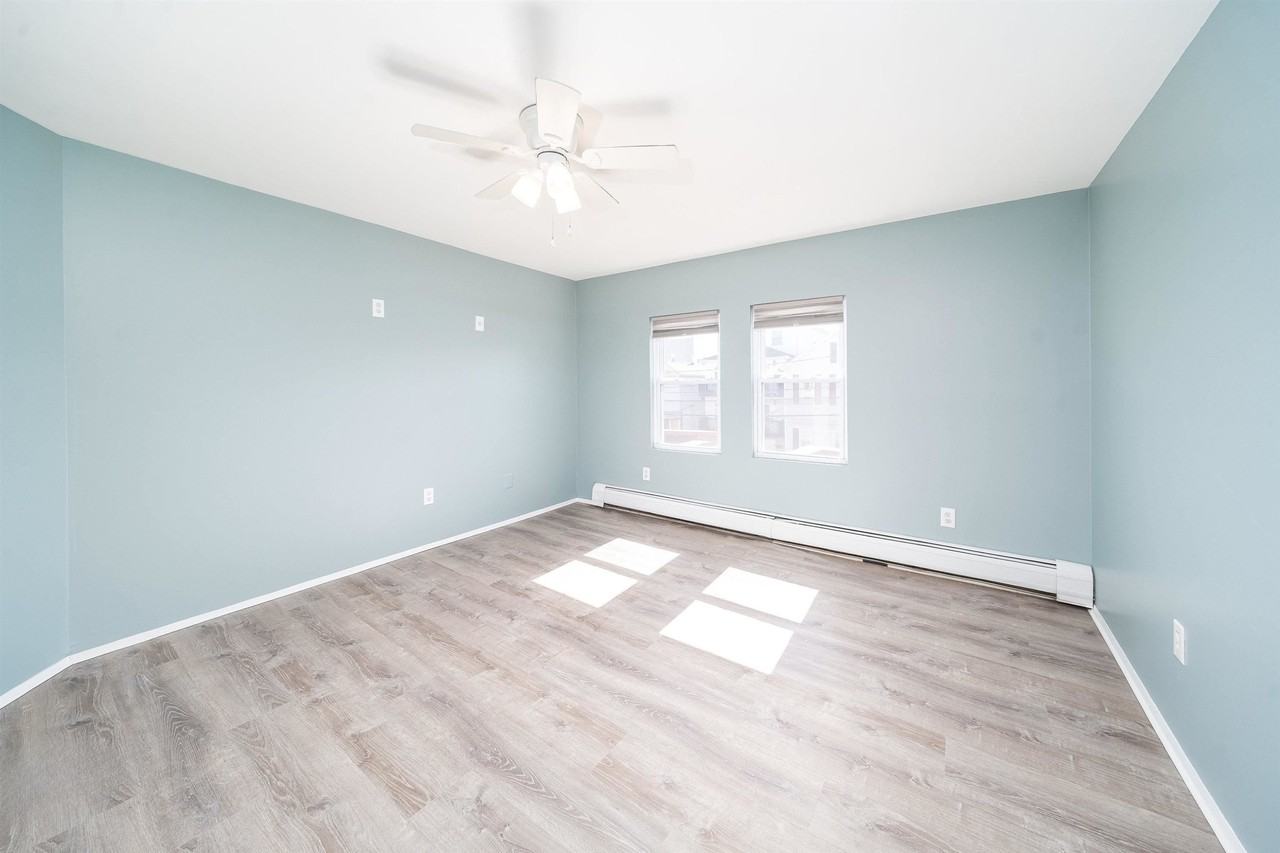 43 W 9th St #9 - Photo 5 of 13