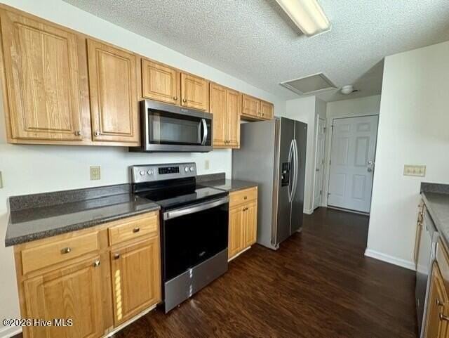 1403 Weimarner Ct - Photo 3 of 20