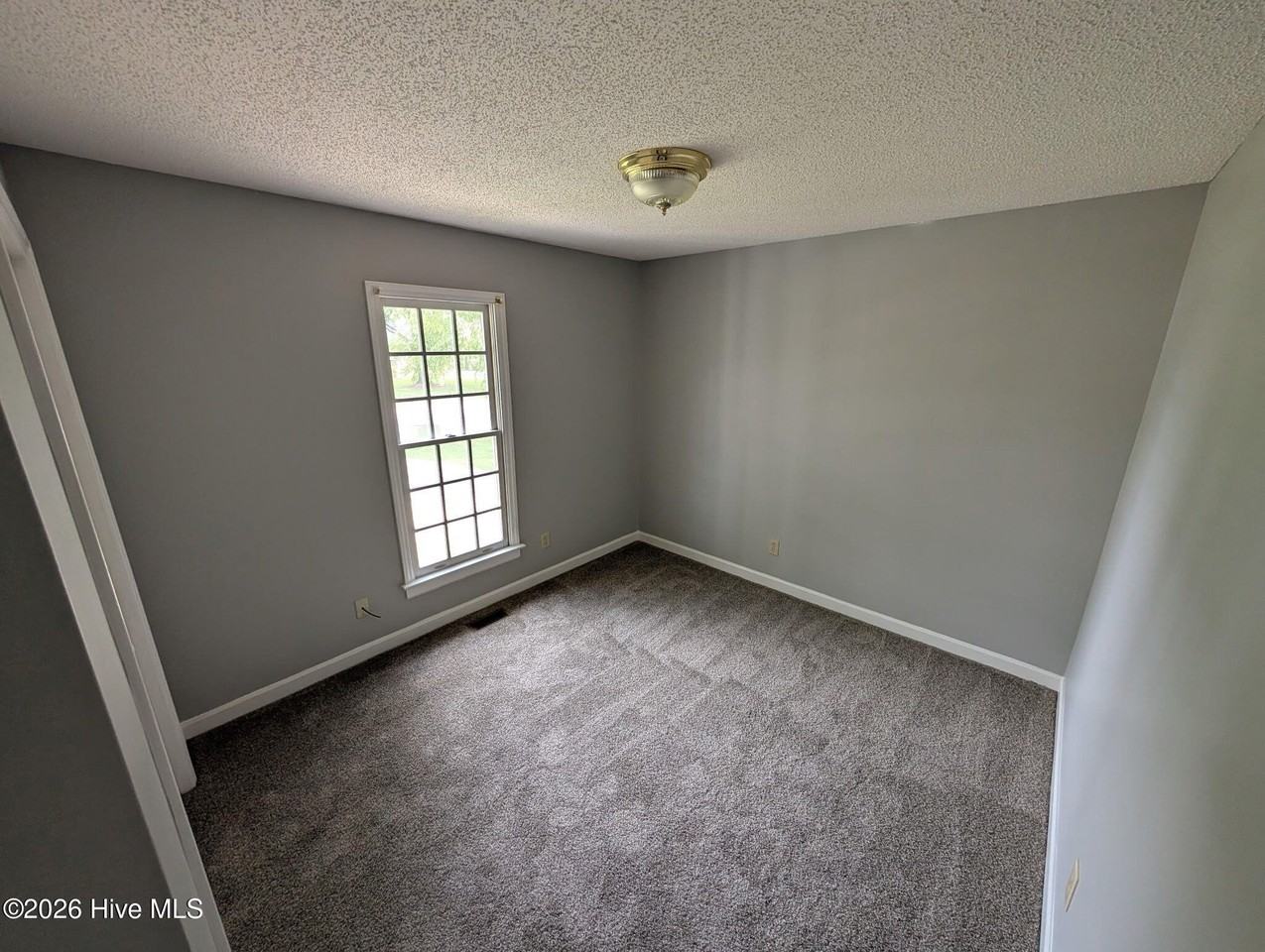 2302 Fitch Dr E - Photo 3 of 10