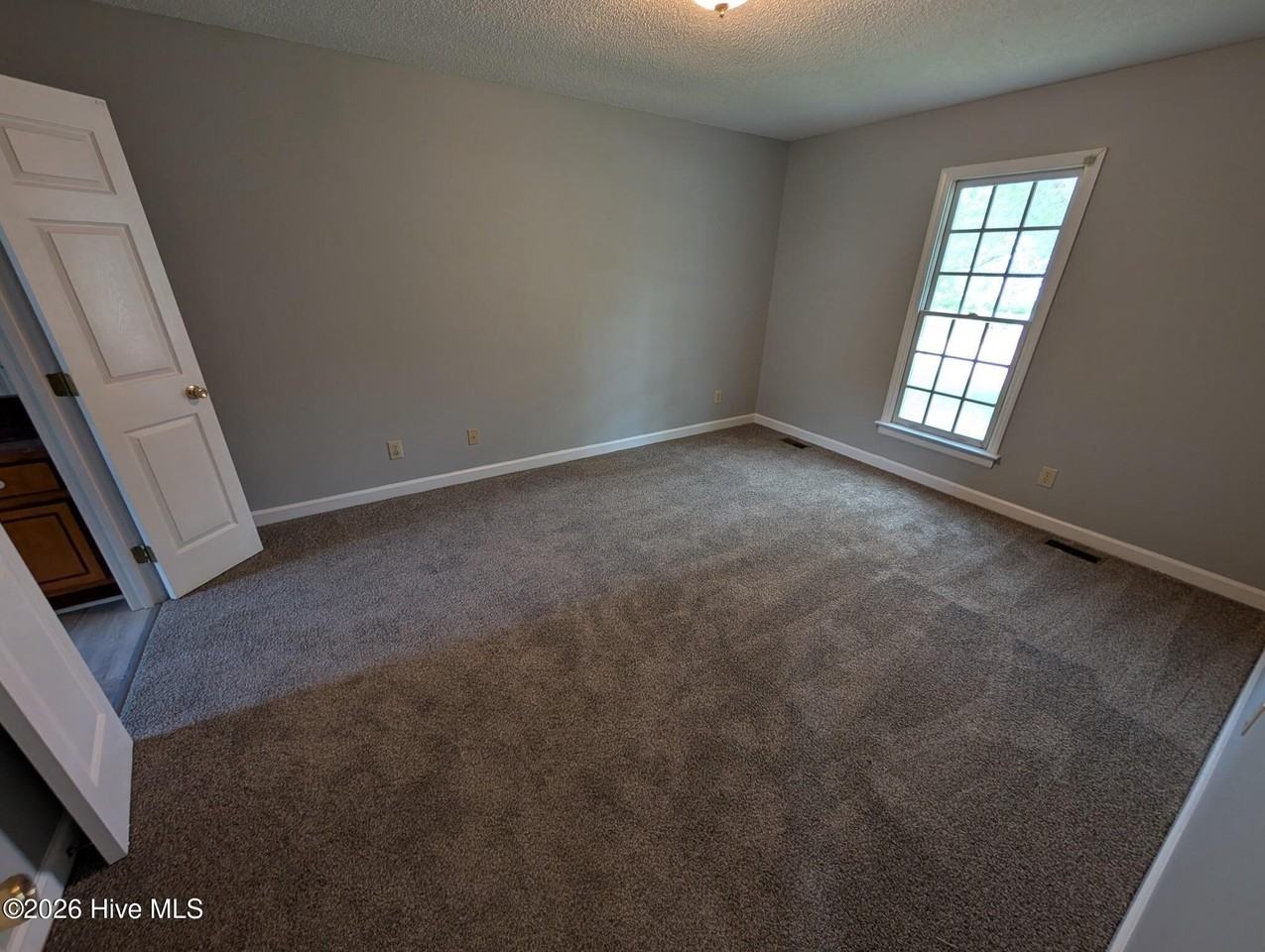 2302 Fitch Dr E - Photo 7 of 10