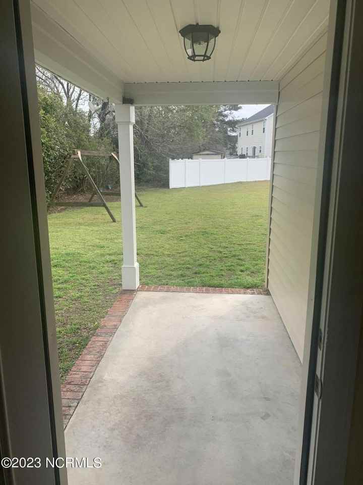 2629 Ange St - Photo 3 of 21