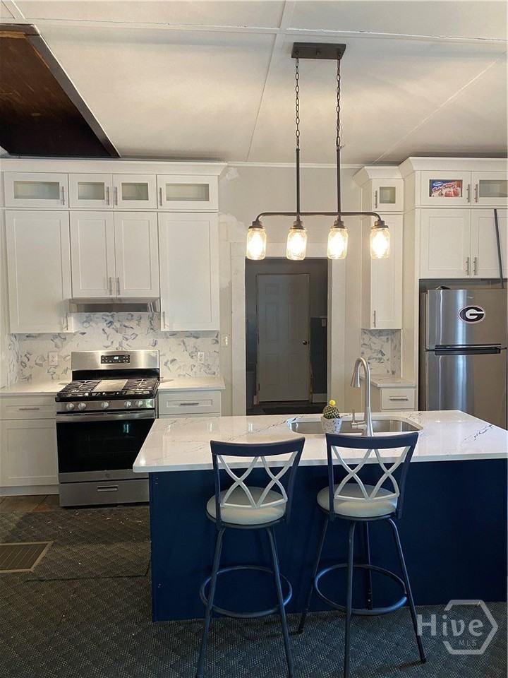 147 White Cir - Photo 6 of 13
