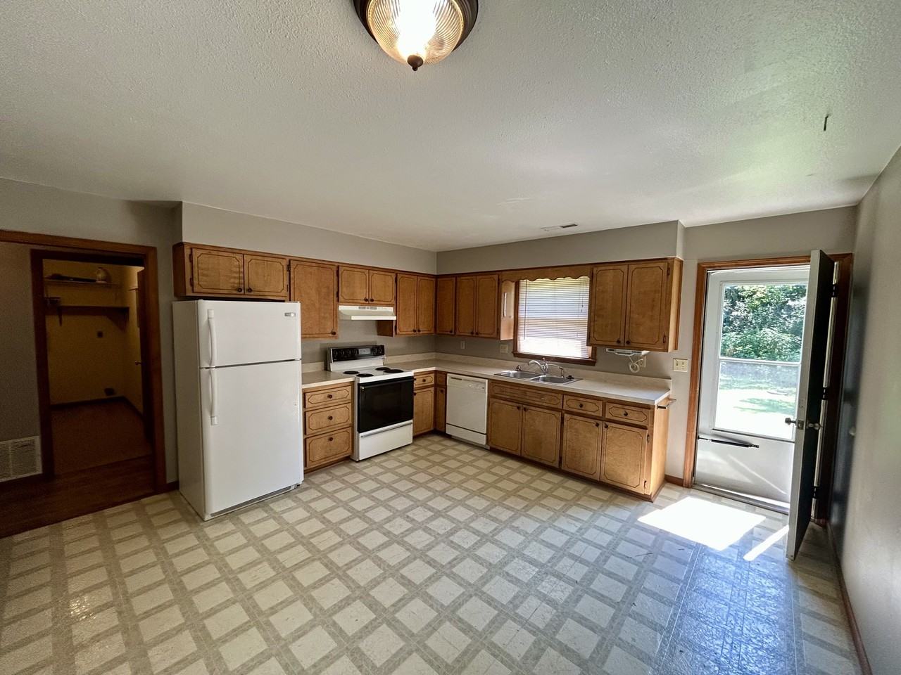 1236-38 Spruce - 1236 #1236 - Photo 4 of 7