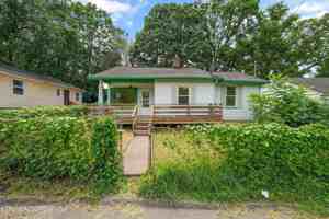featured image of 1815 Fay St