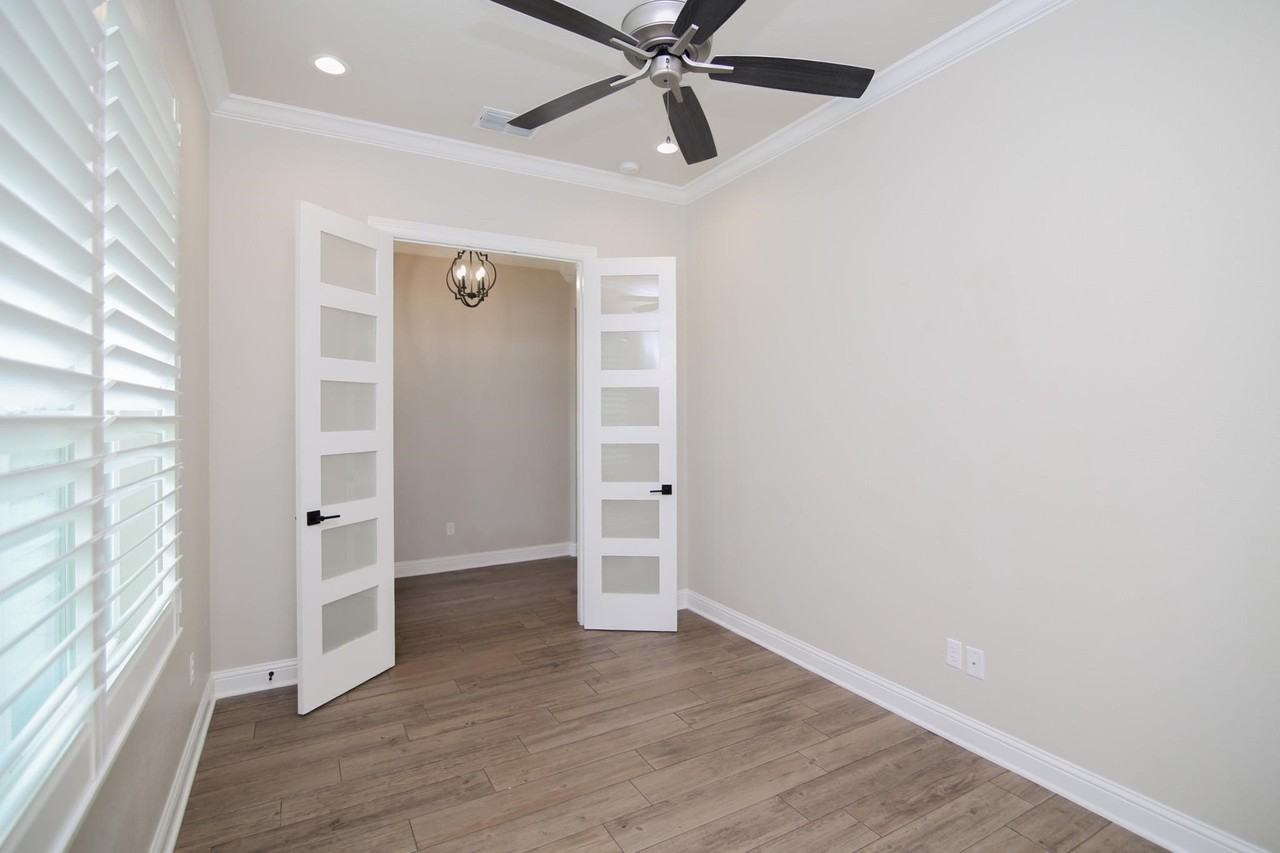 140 Lilly Lue Ln - Photo 6 of 38
