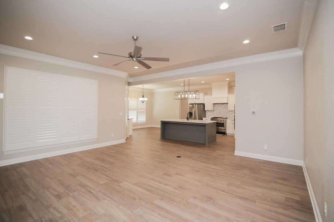 140 Lilly Lue Ln - Photo 7 of 38