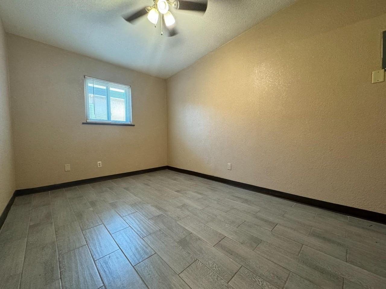 226 Cherry St #7 - Photo 4 of 11