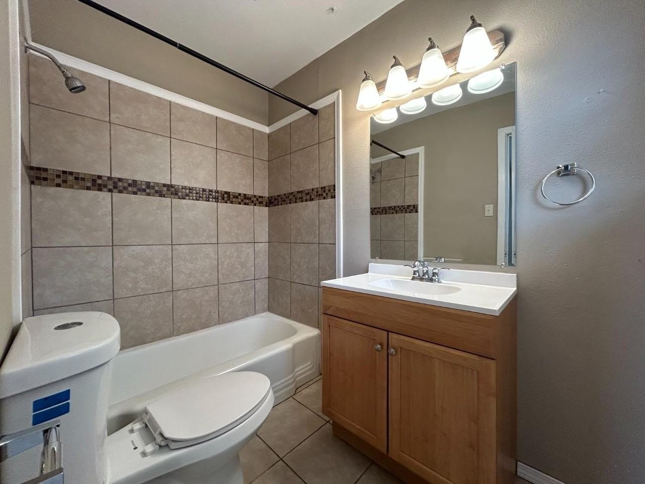 3617 33rd St - Photo 7 of 10
