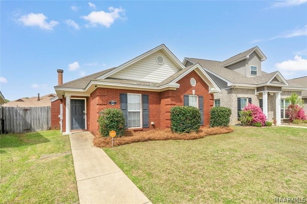 8725 Lindsey Ln - Photo 3 of 30
