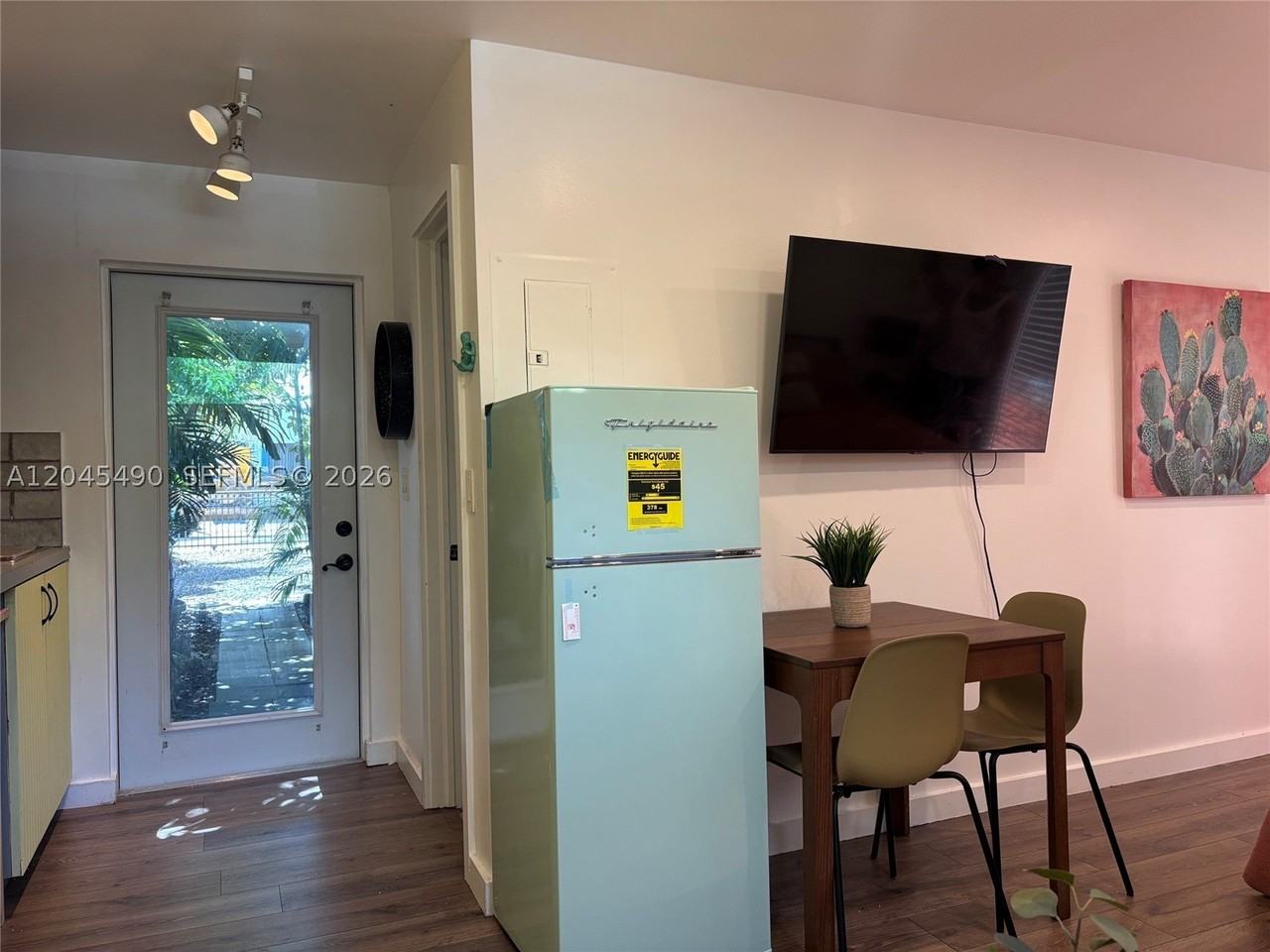 8220 Ne 1st Pl #3C - Photo 5 of 10