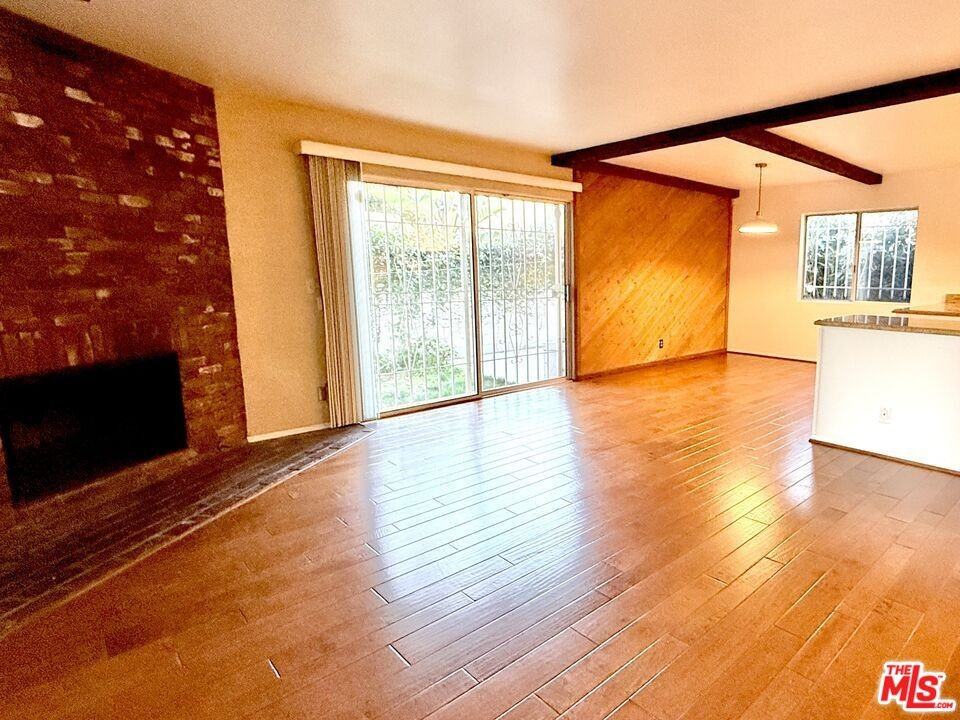 4322 Berryman Ave - Photo 3 of 8