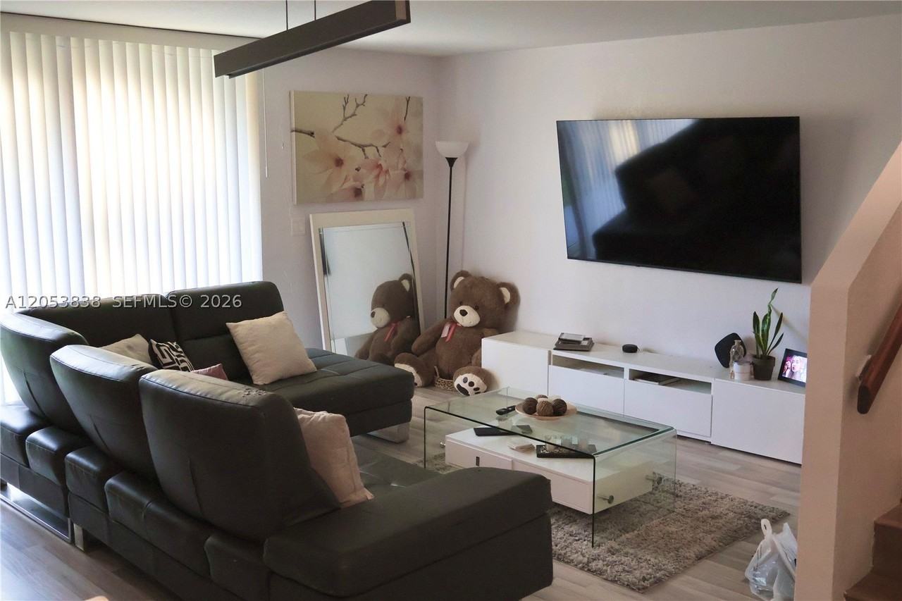 1315 Hampton Blvd #1315 - Photo 4 of 29