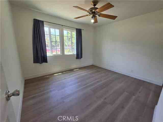 7422 Shoup Ave - Photo 4 of 8