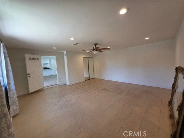7422 Shoup Ave - Photo 7 of 8