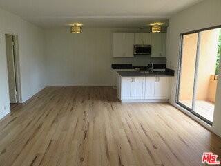 1022 N Croft Ave #5 - Photo 3 of 8
