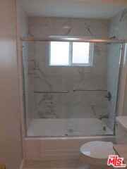 1022 N Croft Ave #5 - Photo 6 of 8