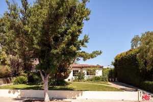 featured image of 627 26th St
