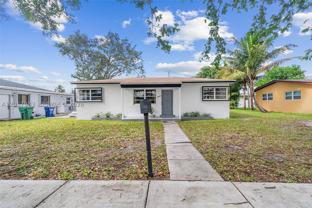 17410 Ne 11th Ave - Photo 1 of 1