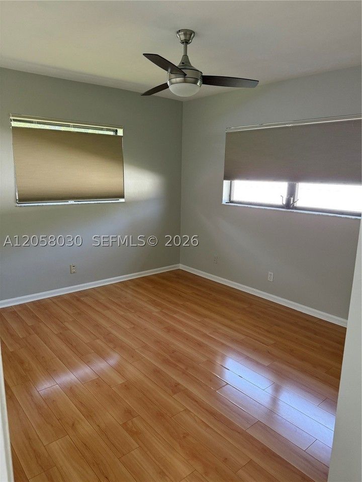 1560 Nw 12th Way - Photo 7 of 22