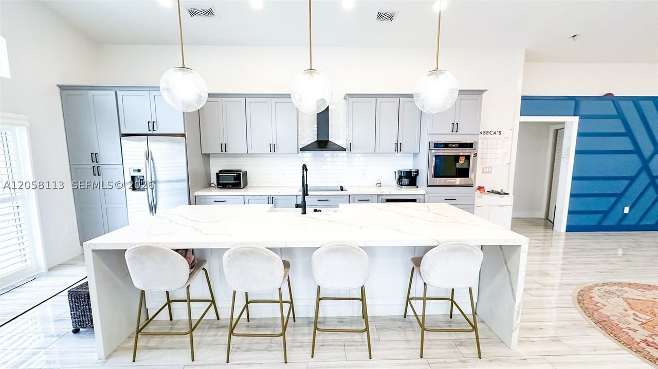 18795 Nw 24th Ct #18795 - Photo 7 of 20
