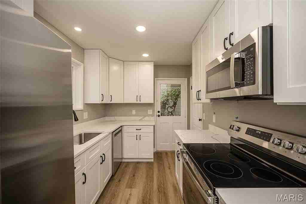 2568 Bonniebrook Dr - Photo 3 of 26