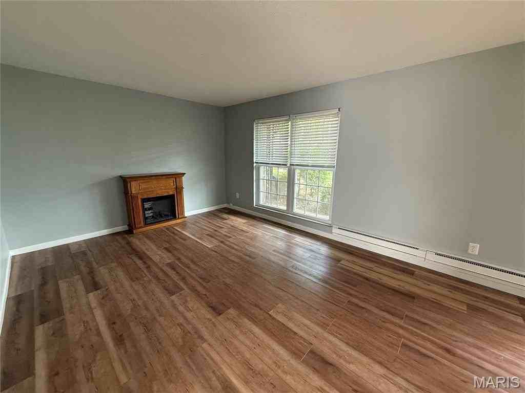 846 Dumont Pl - Photo 7 of 33