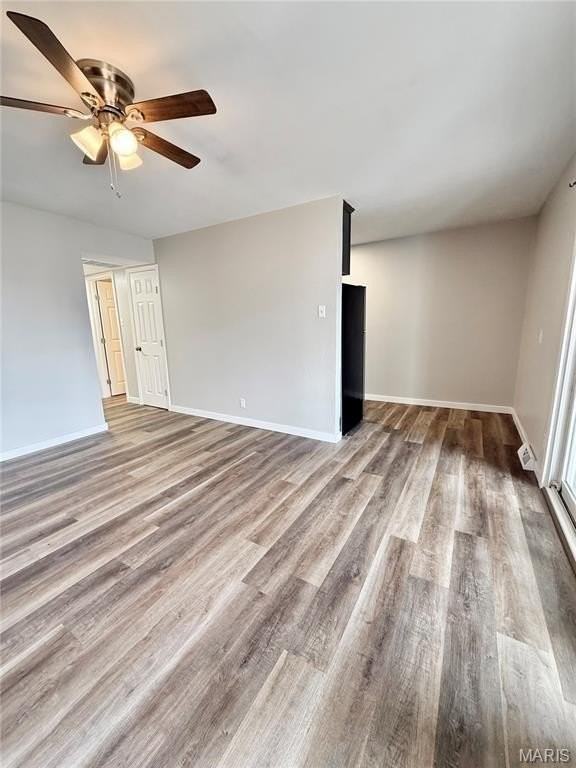 103 E 7th St #1 - Photo 5 of 17